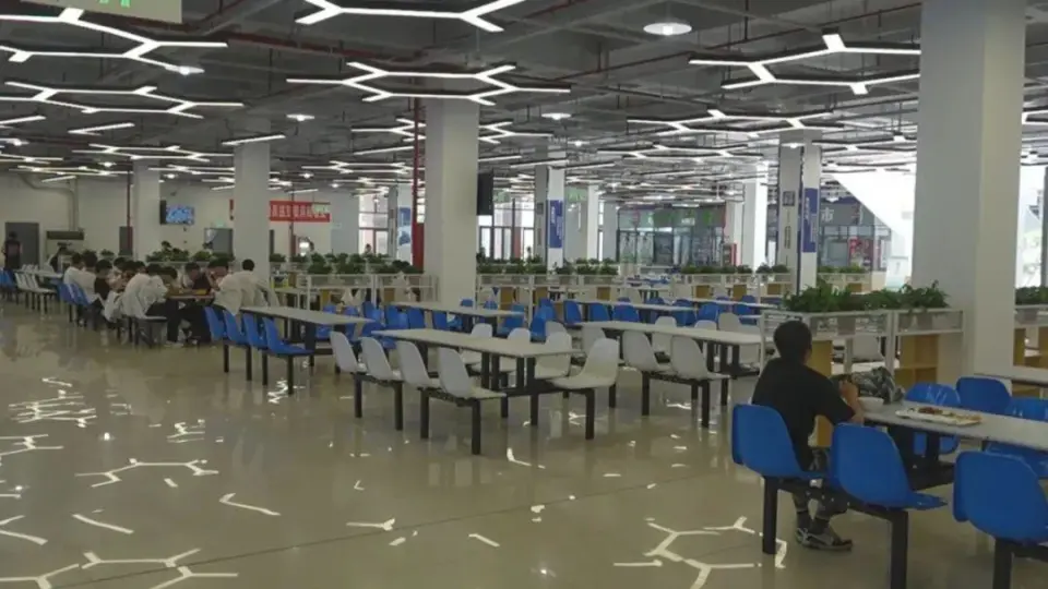 仪征技师学院上线“阳光食堂” 护航学生成长